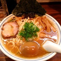 「味玉中華そば大盛」@中華そば むらさき山の写真