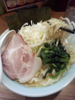「とんこつ塩(麺カタメ)680円+野菜100円」@たけ家の写真