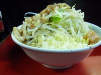 「小ラーメン 麺増し にんにくマシマシ あぶら」@蓮爾 登戸店の写真