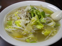 「タンメン　800円（麺少なめ）」@ラーメン中本 新宿店の写真