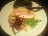 「鶏そば(680円)+和え玉(1玉)(200円)」@五代目らーめん処 まるは商店の写真