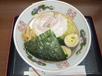 「塩ラーメン750円」@BLUE SKY 国内ゲートショップの写真