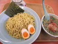 「塩麹つけ麺８００円」@ラーメン山岡家 笛吹店の写真