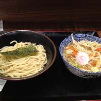 「野菜たっぷりつけ麺¥730」@久臨 ダイバーシティ東京プラザ店の写真