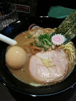 「【限定】イカ煮干そば800円味玉100円和え玉100円」@おおぜき中華そば店の写真