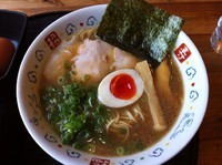 「豚骨醤油並」@麺dining 月乃家 有田川店の写真