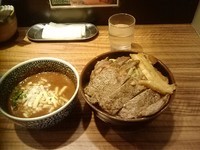 「ミニカレーつけめん野菜普通＋ステーキ」@ラーメン燈郎の写真