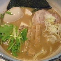 「味玉らーめん」@麺や わたるの写真