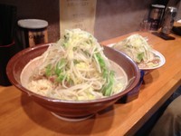 「小ラーメン（ニンニク少なめ）＋和え玉」@豚星。の写真