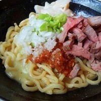 「伊勢海老の割りスープを使ったまぜそば」@はりけんラーメンの写真