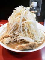 「ラーメン６８０円　ヤサイ　ニンニク」@千里眼の写真