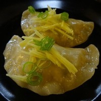 「水餃子…150円」@居處 小宮山の写真