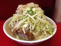 「大ラーメン （750円）ヤサイニンニクアブラ」@ラーメン二郎 中山駅前店の写真