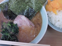 「ラーメン￥650」@横浜らーめん 武蔵家 池袋店の写真