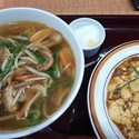 麻辣の牛ハチノスラーメン セット¥780