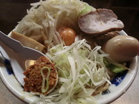 「油そば（850円）＋自家製辛味醤（50円）」@らーめん大 蒲田店の写真