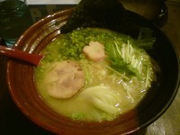 「博多鶏炊き濃厚らーめん 750円」@博多鶏炊き濃厚らーめん ひのとり 東京御茶ノ水店の写真