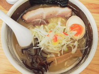 「鶏白湯（塩、中太麺）＋替え玉（細麺）」@濃厚ラーメン じゅんの写真