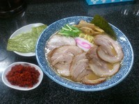 「チャーシュー中華そば+大盛り+エビ辛+海苔」@縁者の写真