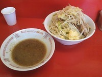 「小ラーメン(700円)+つけ麺(100円)」@ラーメン 学の写真