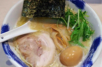 「濃厚塩ラーメン（味玉入り）」@麺屋 扇 SENの写真