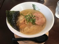 「淡麗塩ラーメン」@No One Style Cafeの写真
