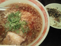 「ランチラーメン￥490+半ライス無料」@尾道ラーメン 麺一筋 桜木町店の写真