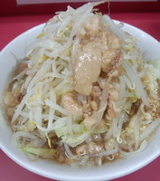 「小ラーメン、麺少なめ、全部」@ラーメン二郎 小岩店の写真