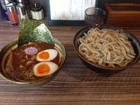 「特製辛つけ麺 中盛り  ¥1100」@麺屋 英の写真