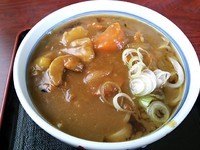 「カレーうどん550円＋生ビール」@池田うどんの写真