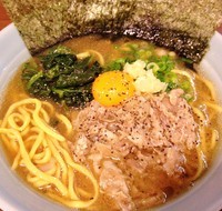 「醤油豚骨肉そば750円」@横浜家系ラーメン 二代目 肉そば家の写真