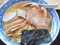 「特製中華そば　大盛り（９５０円）」@中華そば 青葉 イオンモール東久留米店の写真