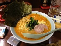 「豚骨ピリからラーメン」@炭火焼ごりの写真