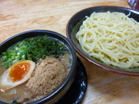 「つけ麺 牛すじver. 中盛（1,010円）」@博多ラーメン とんこつ家の写真