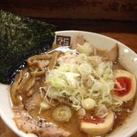 「煮干しラーメン」@煮干しらーめん 二代目 玉五郎 黒門店の写真