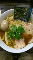 「醤油味玉中華そば850円（大盛）」@中華そば こむぎの写真