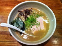 「鶏の骨ラーメン」@鶏の骨の写真
