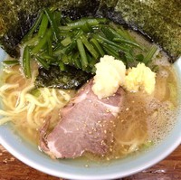 「ラーメン（￥600）＋のり（￥100）＋茎ワカメ（￥200）」@まこと家の写真