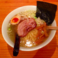 「醤油ラーメン500円」@イケ麺 八王子店の写真