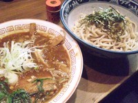 「【5月限定】ピリ辛納豆つけ麺（並）￥780」@ラーメンアキラの写真