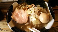 「煮干ラーメン」@すごい煮干ラーメン凪 新宿ゴールデン街店 本館の写真