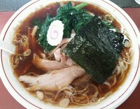 「青島ラーメン ＋チャーシュー/茹ほうれん草 各50円増し」@青島食堂 東堀店の写真