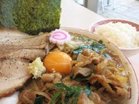 「特 豚玉らーめん+大盛り（ライス付き）」@みんなのラーメン ブタドラゴンの写真