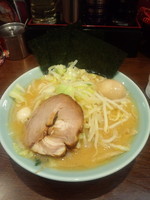 「醤油ラーメン大盛り850円麺固め＋キャベもや100円＋味玉」@松壱家 戸塚店の写真