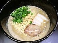 「努豚骨」@本格博多豚骨ラーメン豚野郎の写真