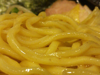 「ラーメン￥７００＋キャベツとモヤシ￥１００」@神田ラーメン わいず 神田本店の写真