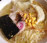 「塩ラーメン 水餃子2ケ入り 650円」@自家製麺 名無しの写真