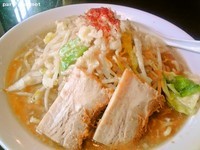 「二郎風野菜そば(太麺)醤油 全マシ(730円)」@らぁ麺三軒屋 岬本店の写真