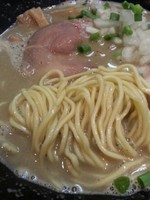 「【限定】特濃煮干そば750円（ｶｴｼ無し）+和え玉100円」@おおぜき中華そば店の写真