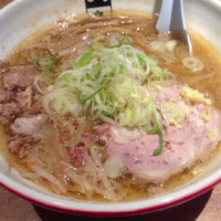「味噌ラーメン+大盛り+ライス」@大島の写真